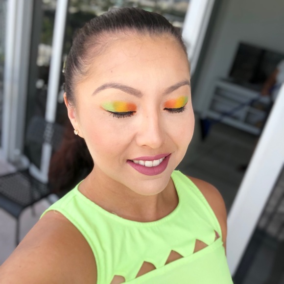 Meet your Posher, Ingrid - Picture 2 of 4